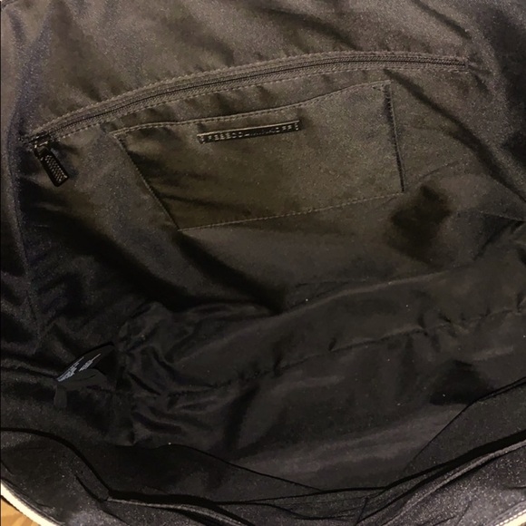 Rebecca Minkoff Stella Extra Large Chevron Zip Top Tote Bag NEW - Picture 5 of 10